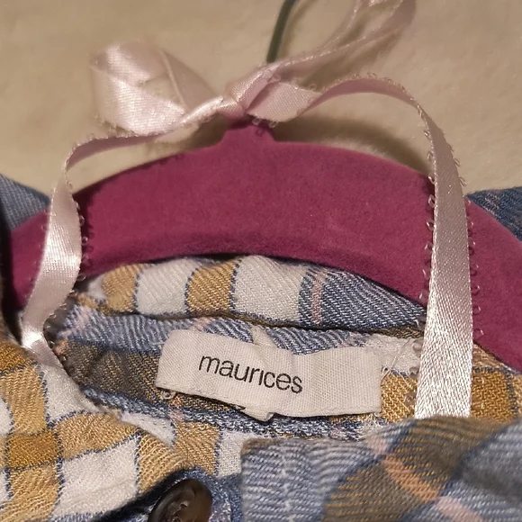 Fall Flannels 💕 - Picture 6 of 7